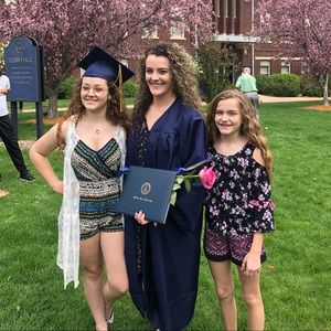 Meet your Posher, Julia